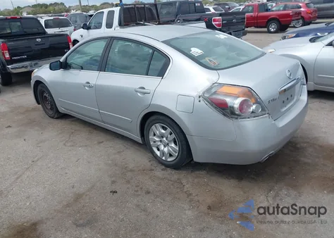 2010 Nissan Altima 2.5 S z USA, uszkodzony, nr VIN 1N4AL2AP2AN406150